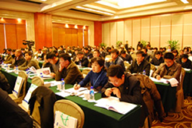 自主创新高峰论坛在沪举行 江苏圣奥以自主创...