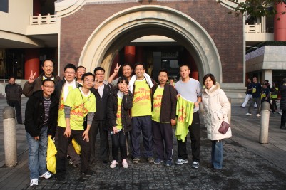 江苏圣奥参加“2011东丽杯上海国际马拉松赛...