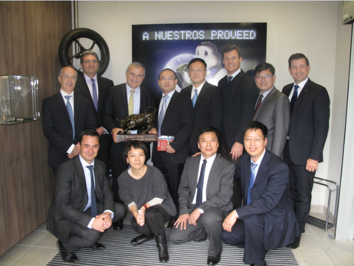 覃衡德董事长率团拜访米其林轮胎 