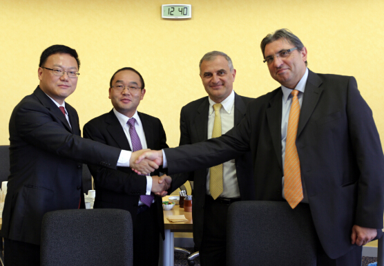 中化国际潘正义董事长拜访国际知名轮胎企业...